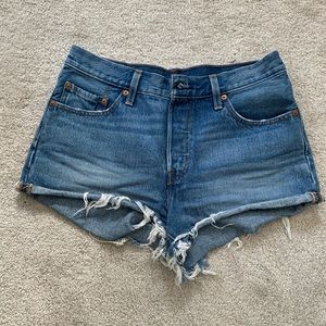 Levi’s 501 Cut Off Shorts